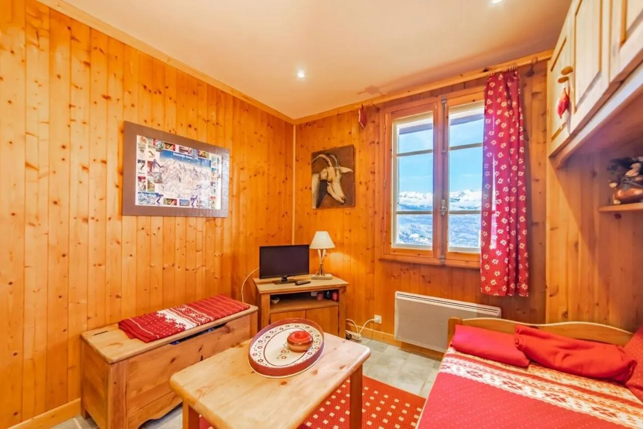 Duplex Apartment In The Heart Of The City With Mountain & Countryside Views サン・ジェルヴェ・レ・バン フランス
